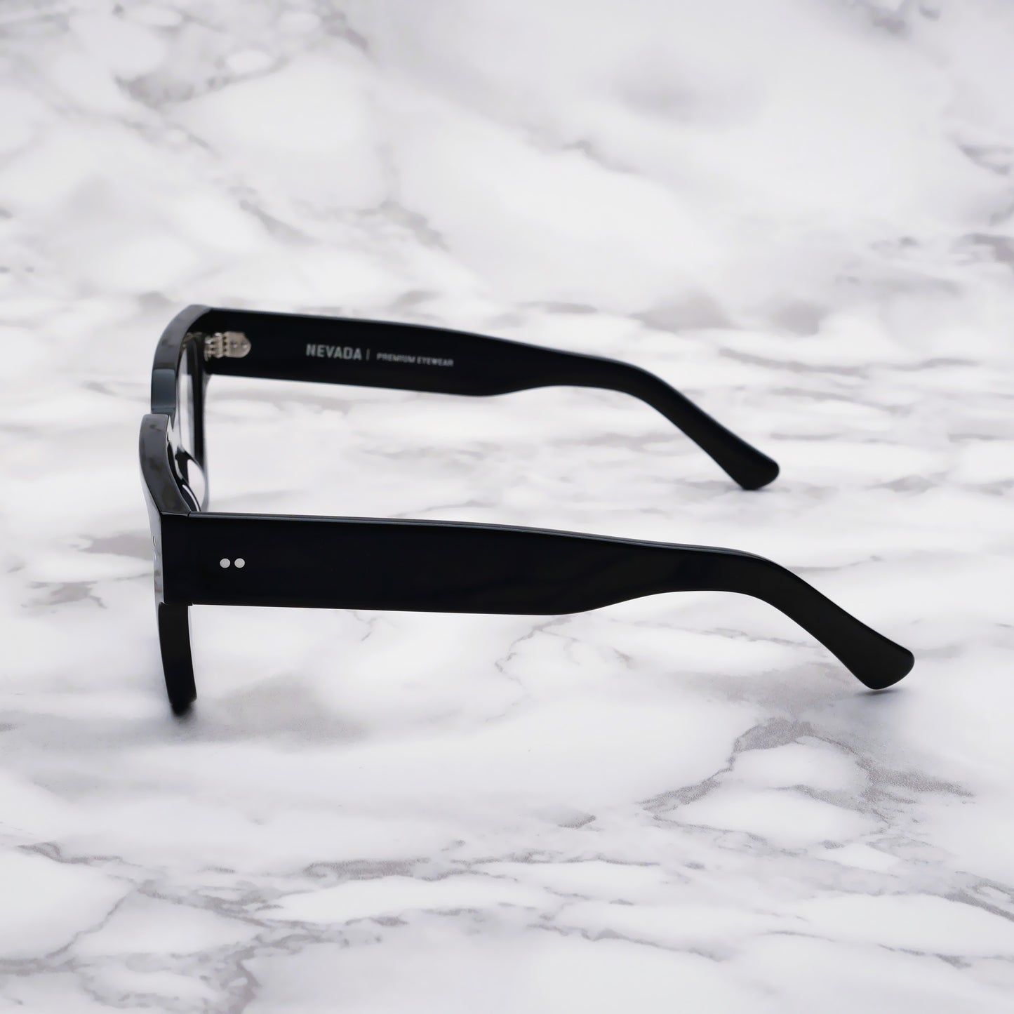 THE SILVER SQUARE | Black - NEVADA Eyewear